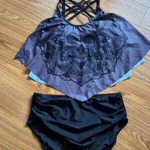 BNWT Skull 2-Piece Swim Suit 0XL